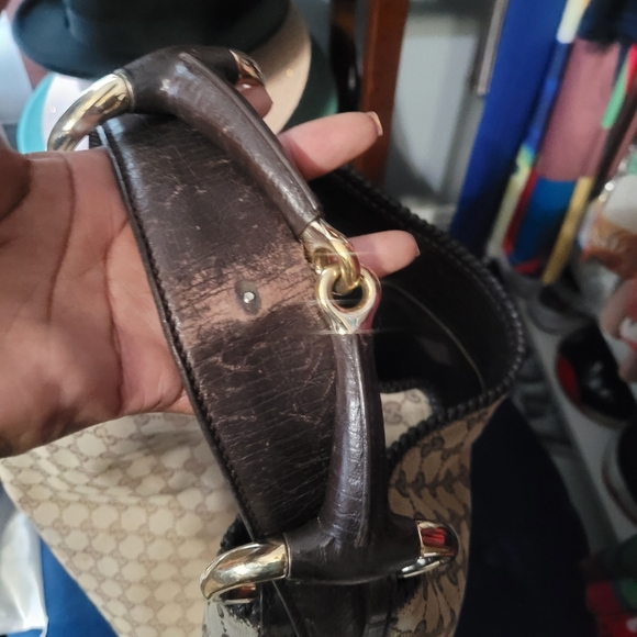 Gucci GG Canvas Horsebit Large Hobo - Picture 3 of 3